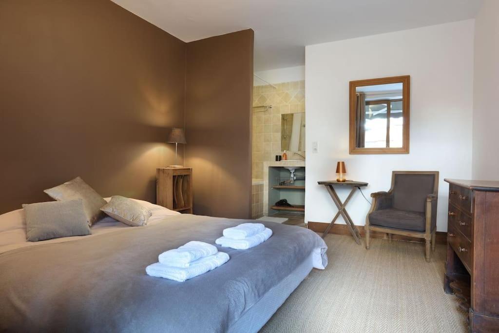 Cosy Et Spacieux Appartement ブール・サン・モーリス エクステリア 写真